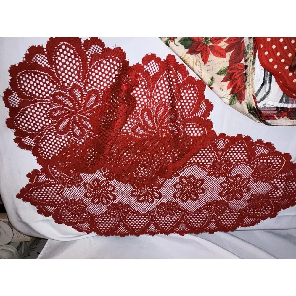 Complete Christmas Table Linen Lot Williams Sonoma, Placemats, Runner Tablecloth